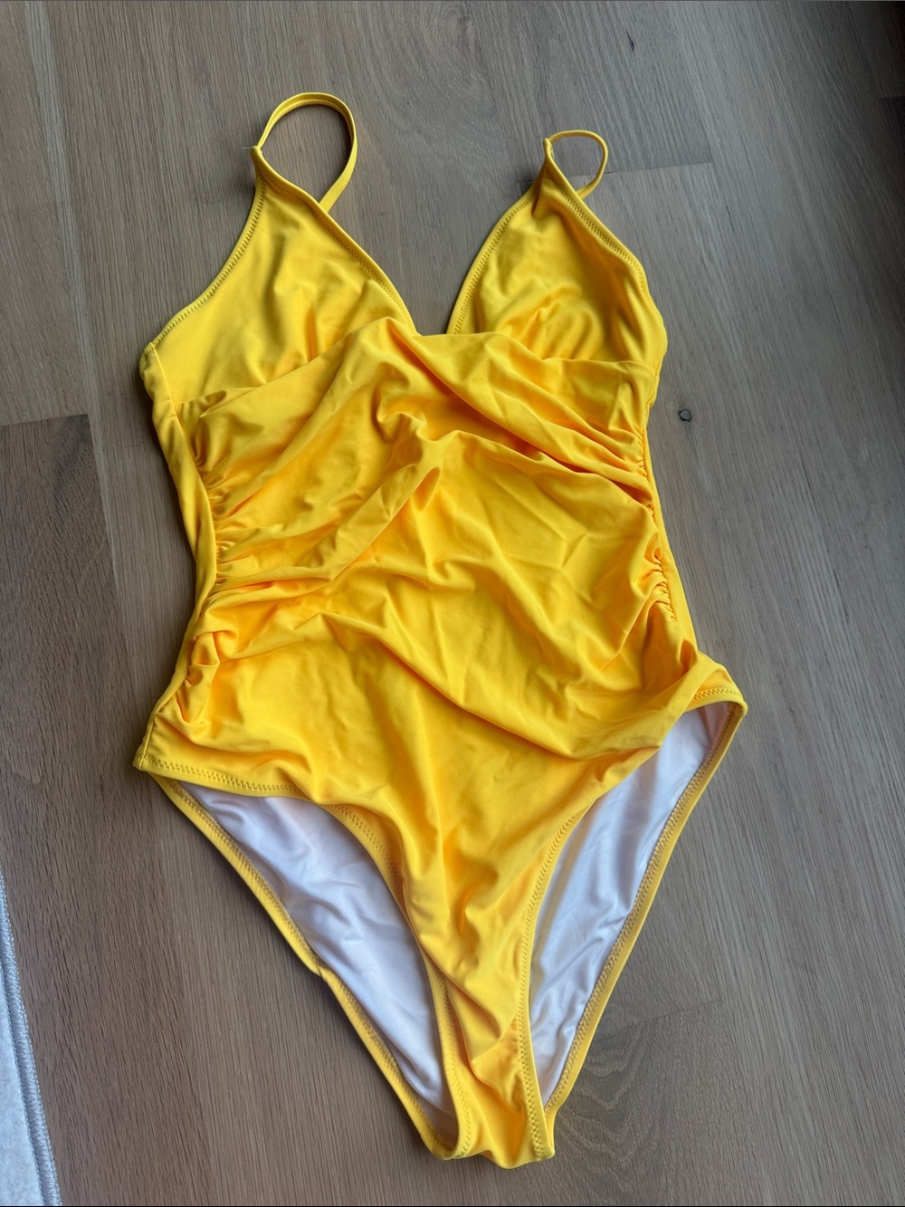 Cupshe Bright Yellow One-Piece Swimsuit with Ring Detail
